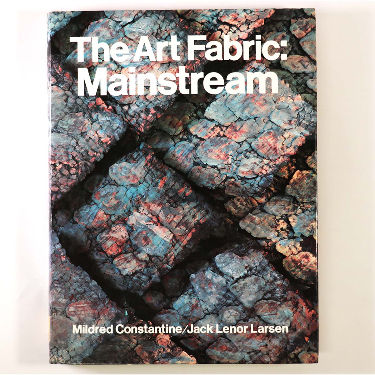 The Art Fabric: Mainstream